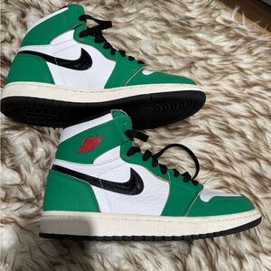 AIR JORDAN 1 RETRO HIGH OG WMNS
"LUCKY GREEN" size 8